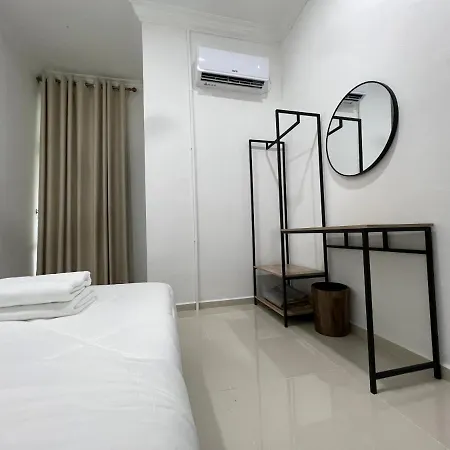 Laena Homestay Kangar Exterior photo